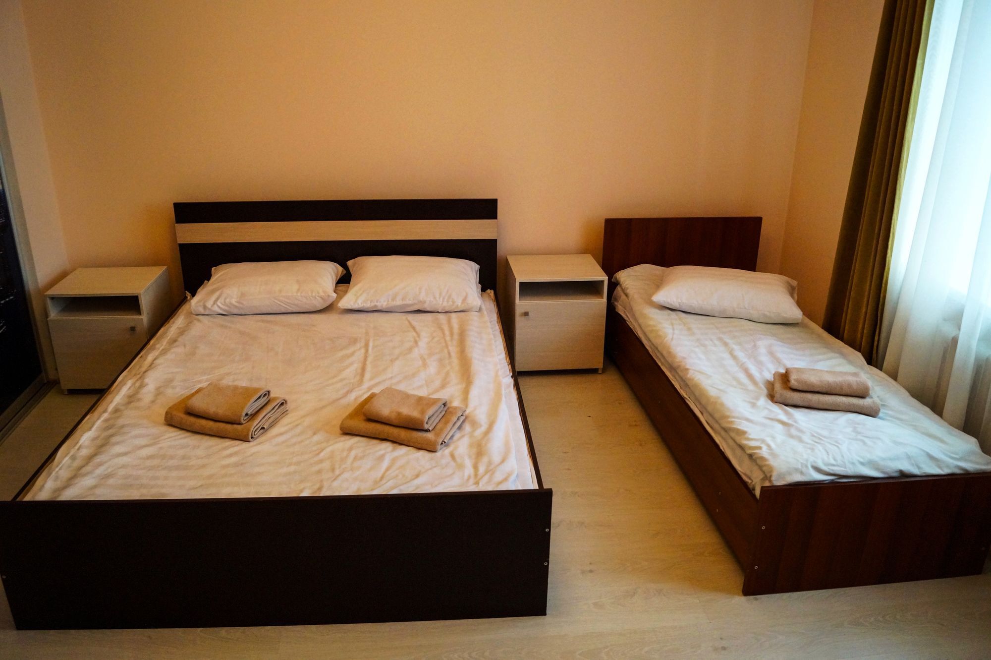 Hostel Nice Travel Астана Екстериор снимка