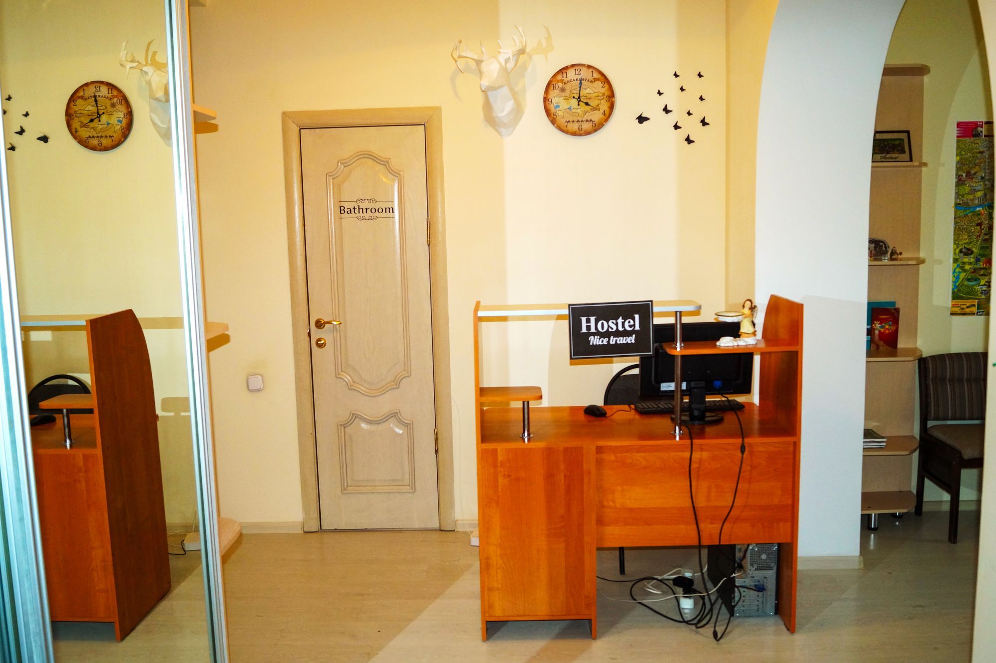 Hostel Nice Travel Астана Екстериор снимка